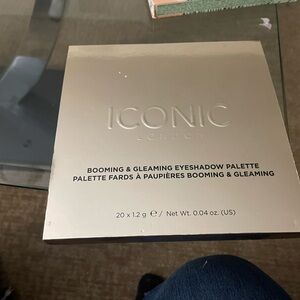 Iconic London Gold Eyeshadow Palette